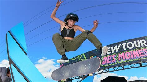 cloey cbell olympic skateboard photos.